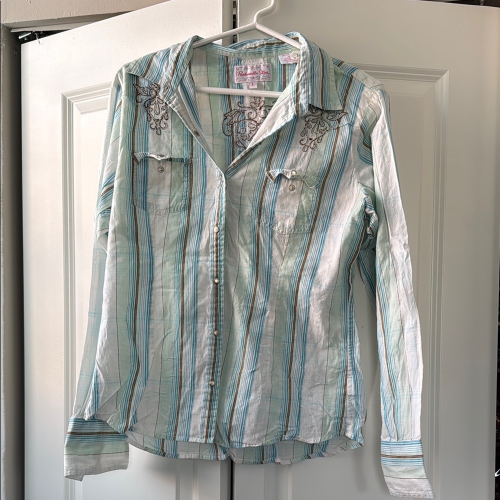 Western type Striped Button-Up Shirt with Embroidery